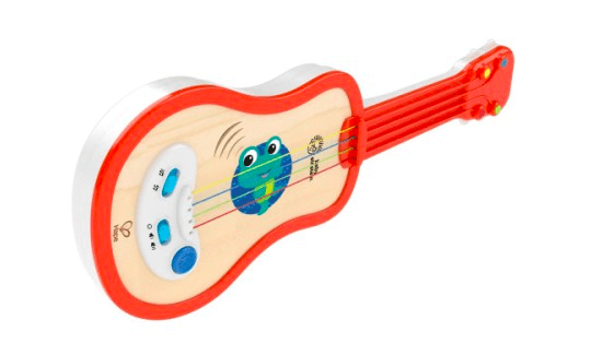 Chameau à bascule, petit piano… les meilleurs cadeaux pour les « un an » d’un bébé
