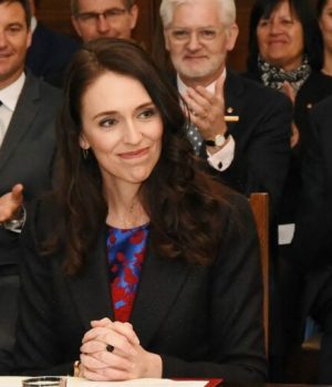 GGNZ_Swearing_of_new_Cabinet_-_Jacinda_Ardern_2