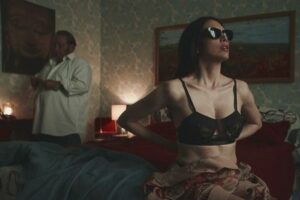 dark-glasses-photo-asia-argento-1402636-1 dark-glasses-photo-asia-argento-1402636-1
