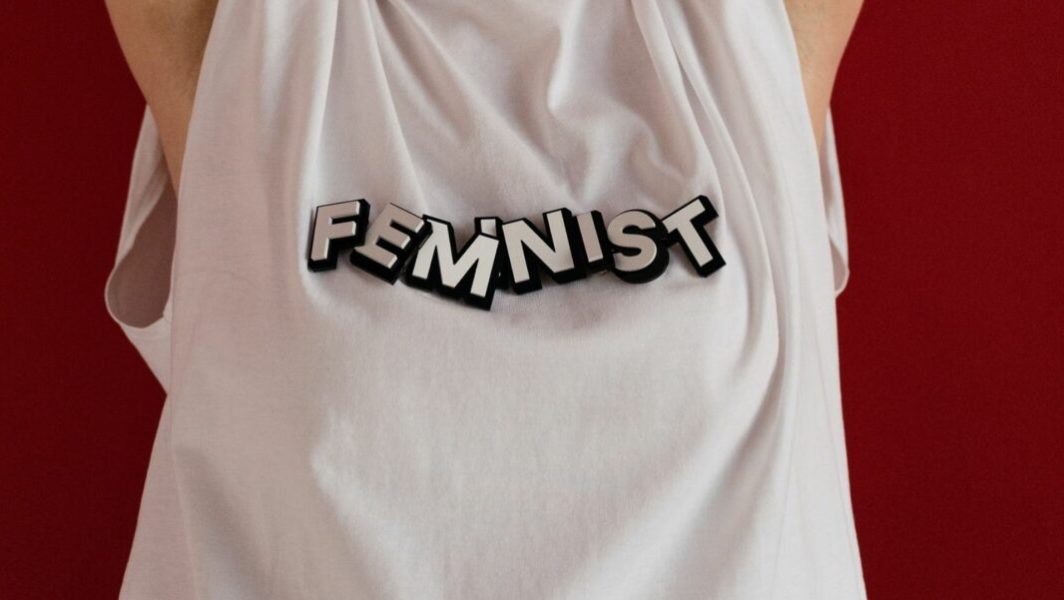 t shirt feminist