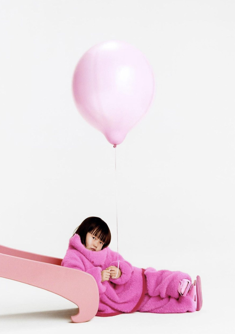 C'est trop mignon, mais aucun de ces vêtements ne font partie des premières pièces enfants commercialisées par Jacquemus pour le moment. © Instagram de Jacquemus.