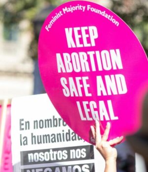 keep-abortion-legal-IVG-larissa-puro-flickr keep-abortion-legal-IVG-larissa-puro-flickr