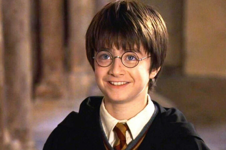 1200629-le-jeune-daniel-radcliffe-dans-harry-potter-a-l-ecole-des-sorciers-1 1200629-le-jeune-daniel-radcliffe-dans-harry-potter-a-l-ecole-des-sorciers-1