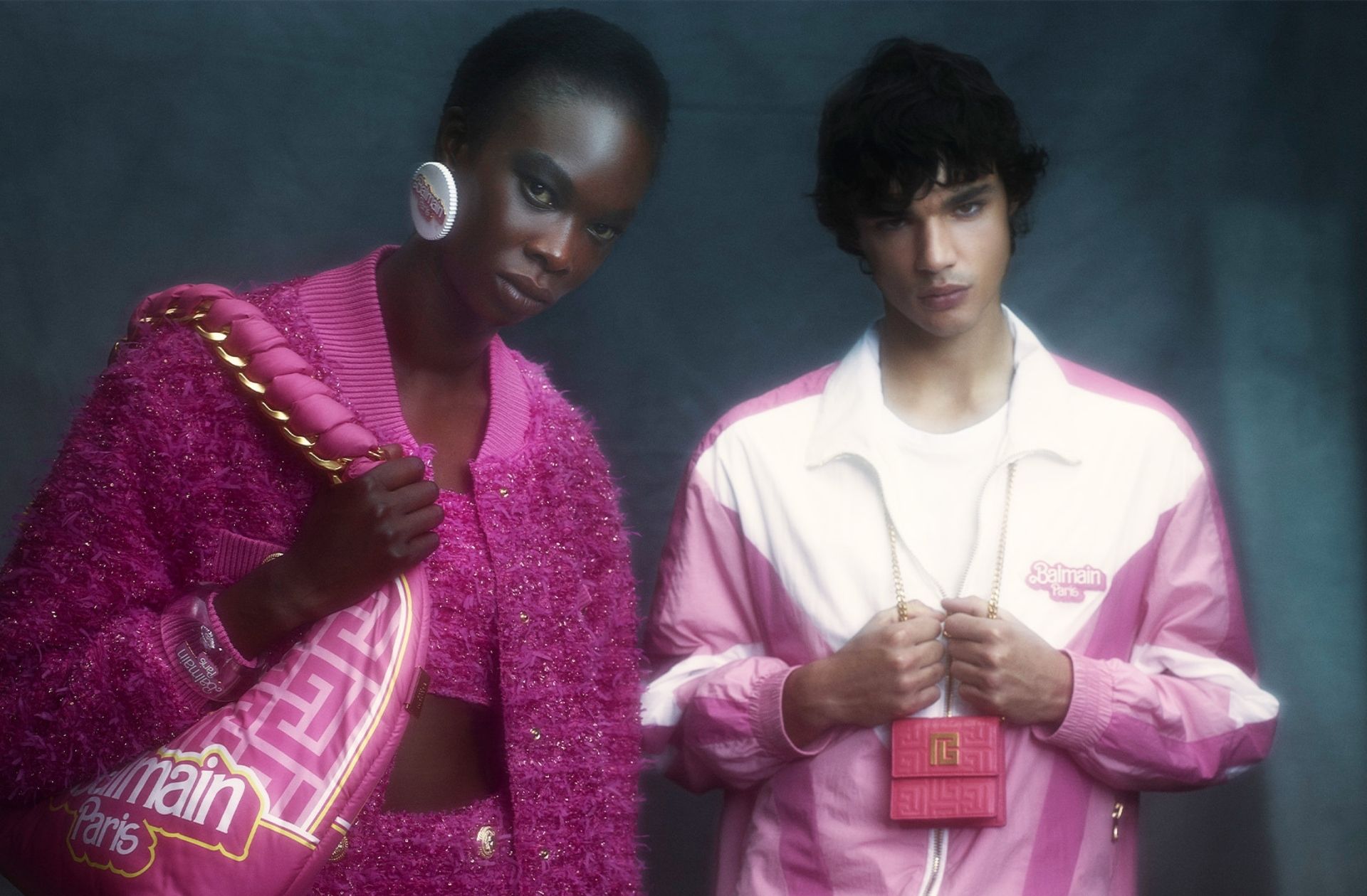 Les-vêtements-physiques-Barbie-Balmain-x-Mattel