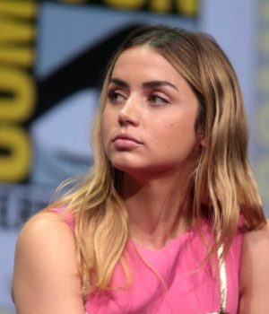 ana-de-armas-gage-skidmore