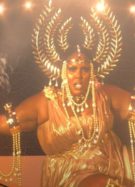 Lizzo en déesse grecque sur une amphore, clip de Rumors
