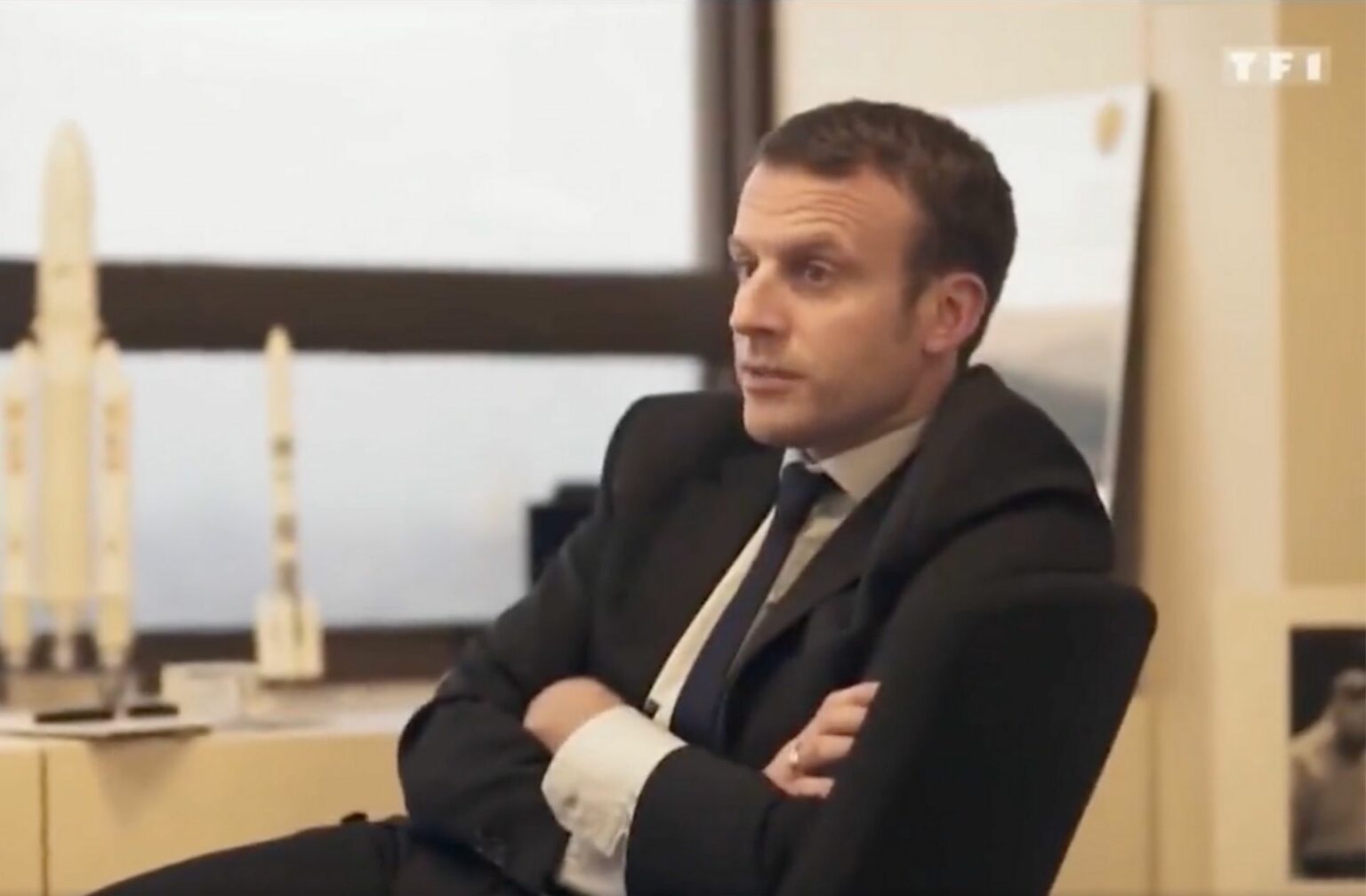 macron cest de la pipe travailler plus quand on est jeune macron cest de la pipe travailler plus quand on est jeune
