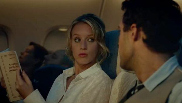 Ludivine-Sagnier-et-Nicolas-Bedos-dans-le-film-Amour-Turbulences