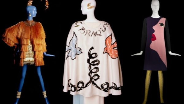 Pourquoi-6-musées-français-sadonnent-à-Yves-Saint-Laurent-dun-coup