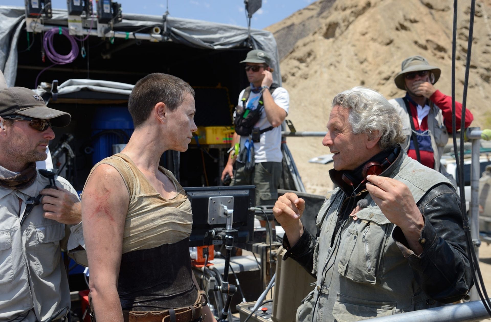 charlize-theron-george-miller-mad-max-fury-road-tournage