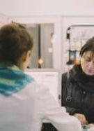 pharmacie-enquete-violences-sexistes-et-sexuelles-Tbel-Abuseridze-Unsplash