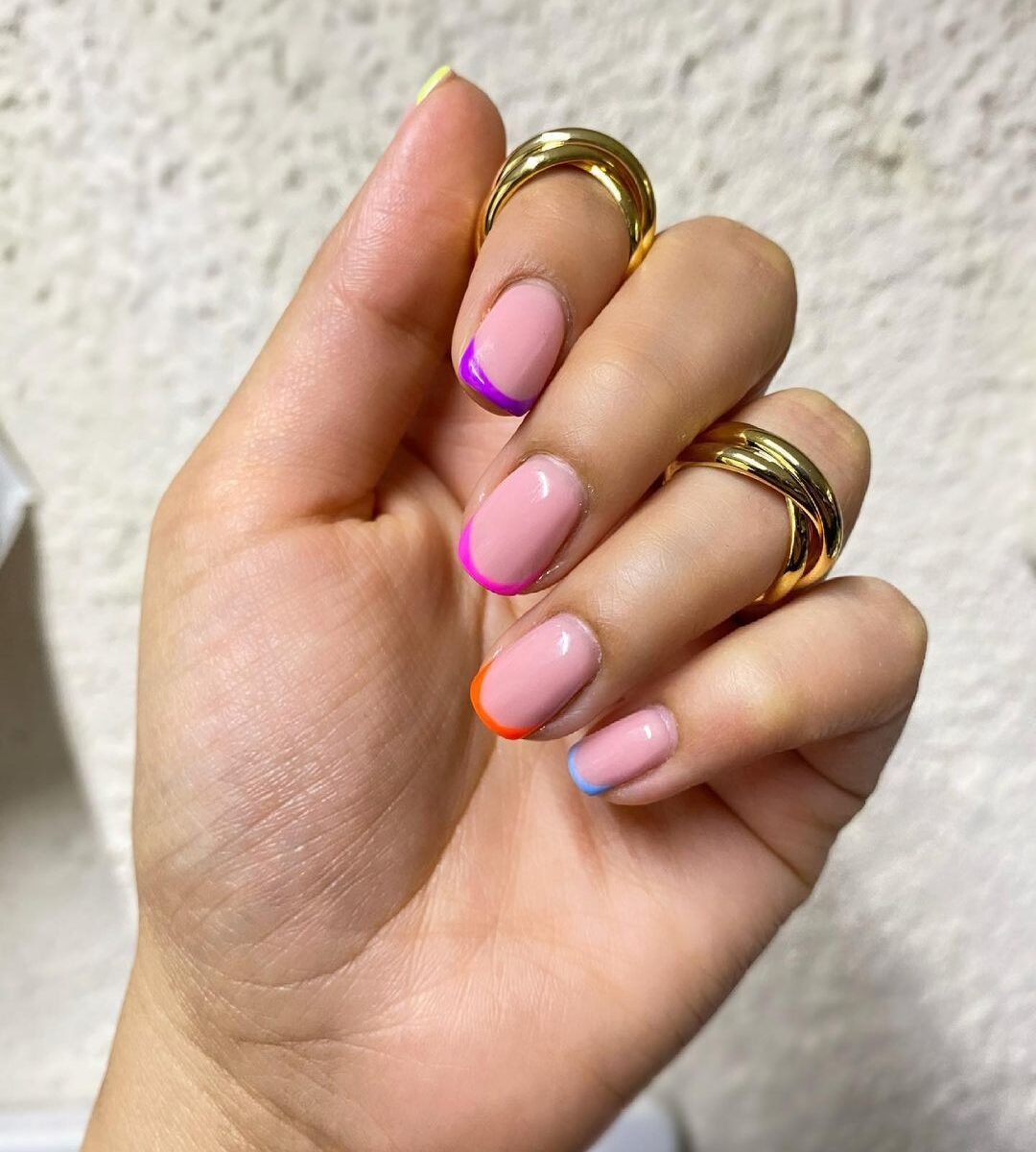 micro-french-tendance-ongles micro-french-tendance-ongles