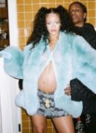 Rihanna à sa soirée d’anniversaire en février 2022 © capture d’écran Instagram @placesplusfaces