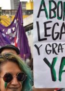 avortement legal Pañuelazo_en_Ciudad_de_México_por_el_aborto_legal_en_Argentina_-_12