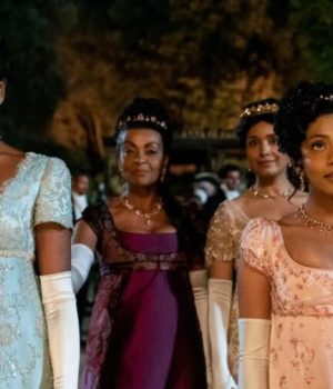 Des femmes de la famille Sharma dans la saison 2 de Bridgerton