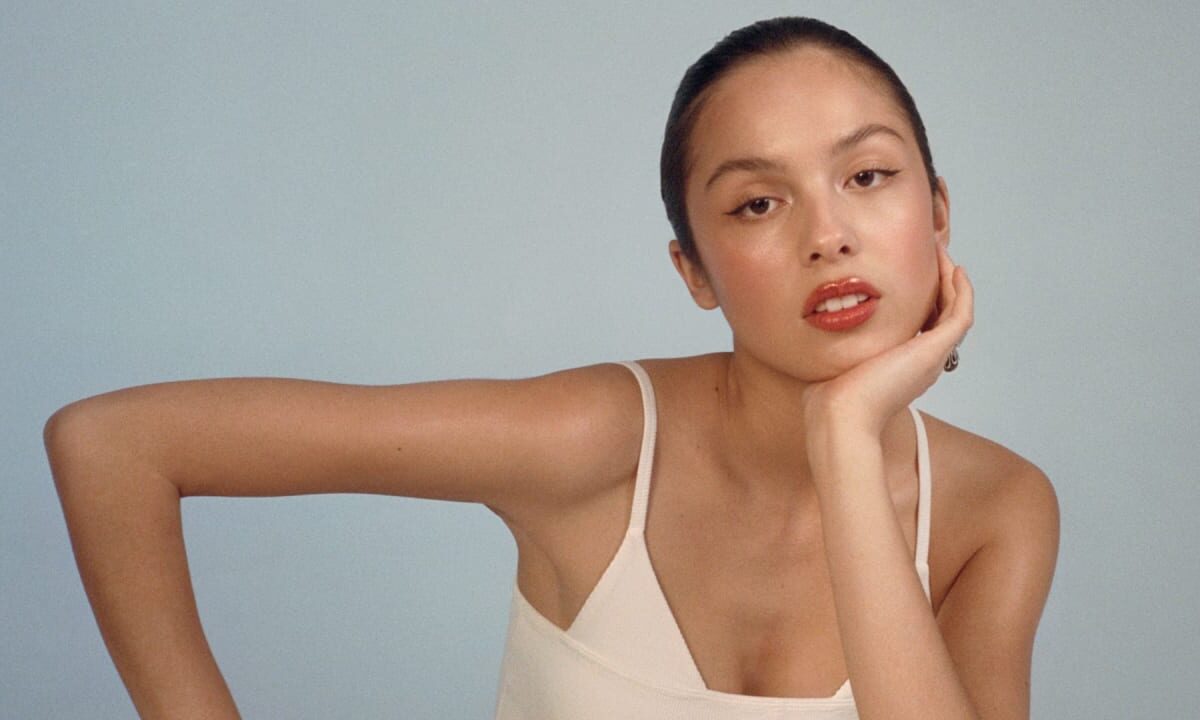 Glossier-espere-un-rafraichissement-beaute-avec-Olivia-Rodrigo Glossier-espere-un-rafraichissement-beaute-avec-Olivia-Rodrigo
