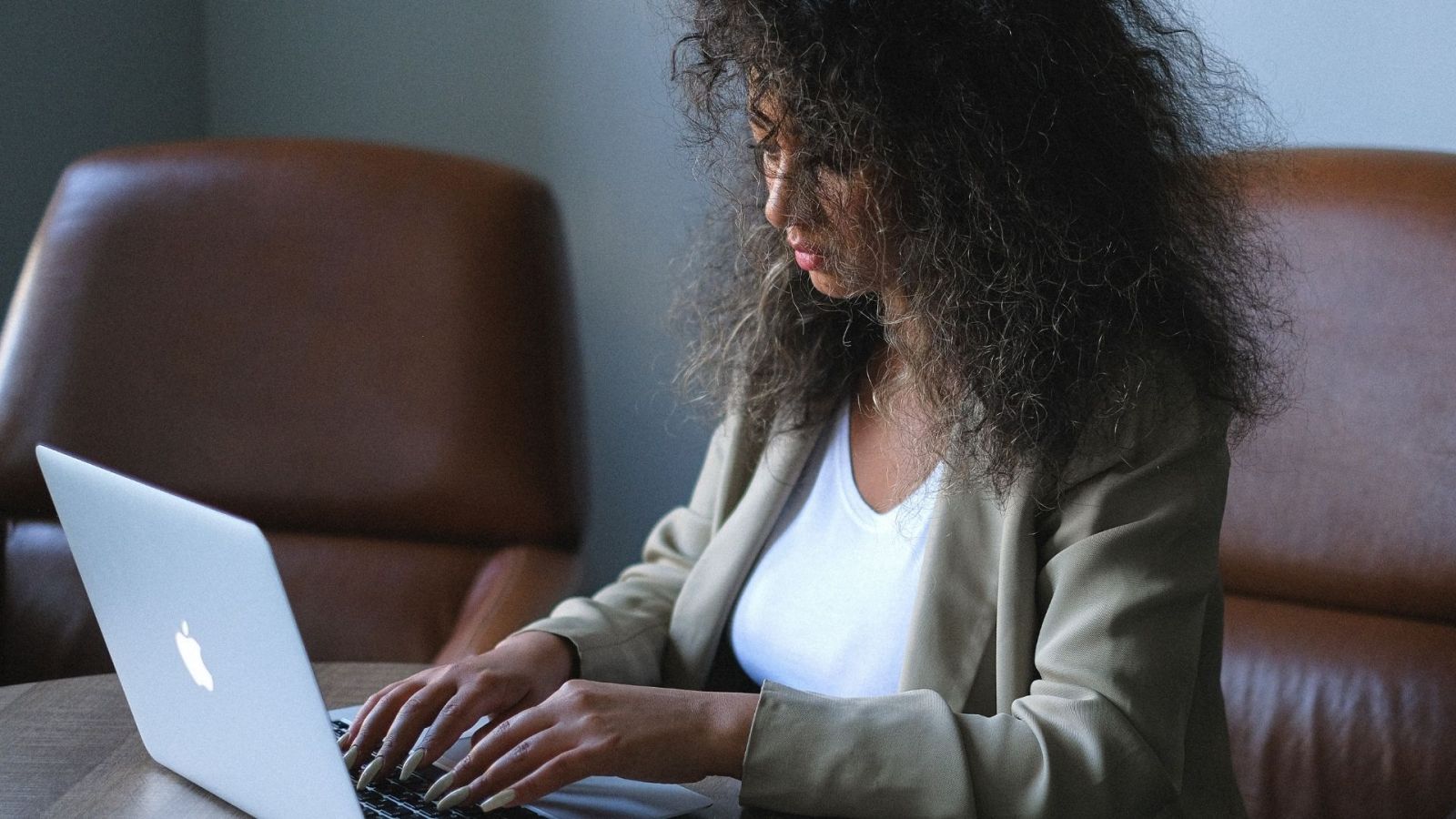 Porter plainte en ligne, c'est désormais possible grâce à cette initiative féministe