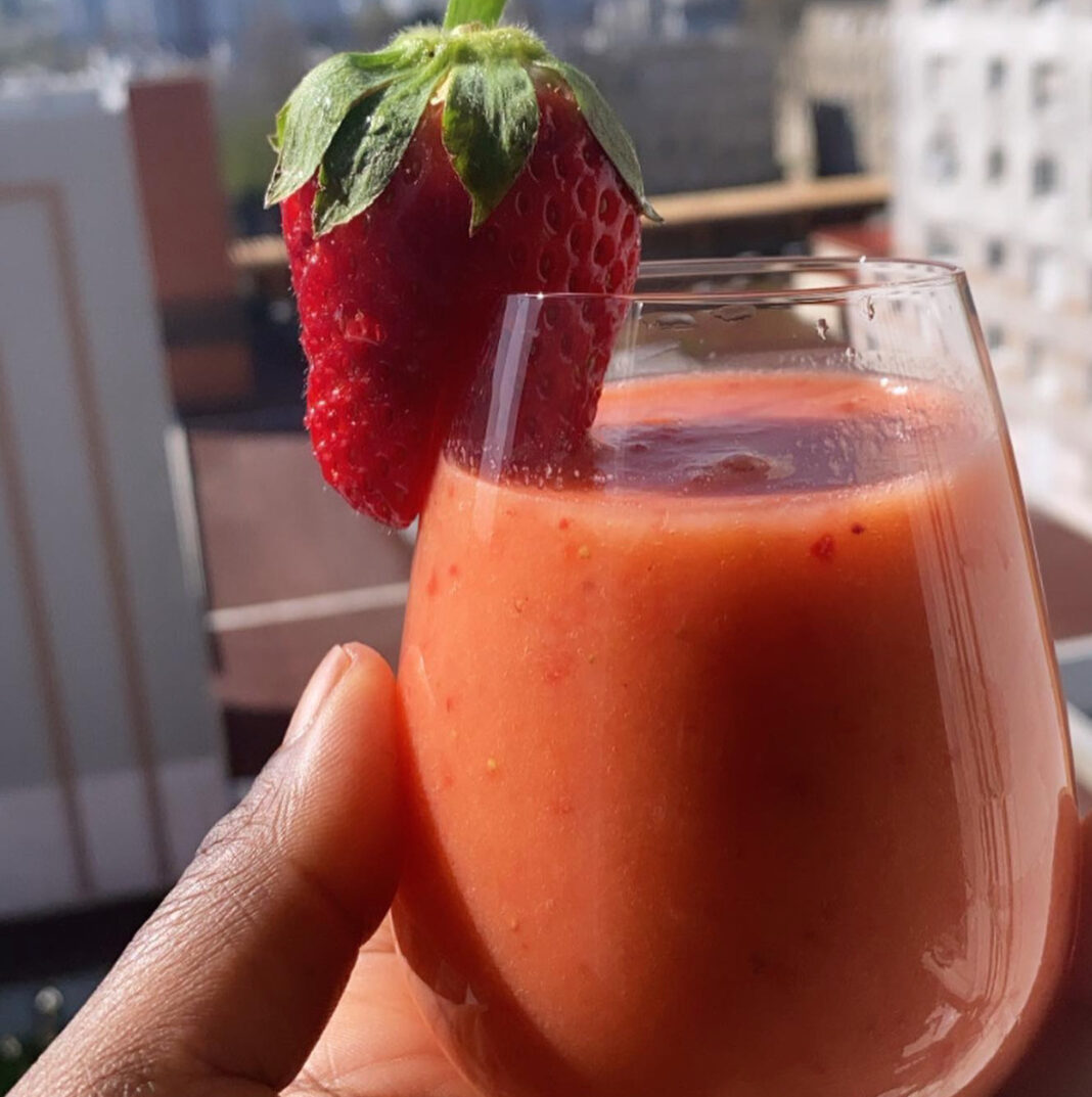 smoothie-fraise-rhubarbe-recette smoothie-fraise-rhubarbe-recette