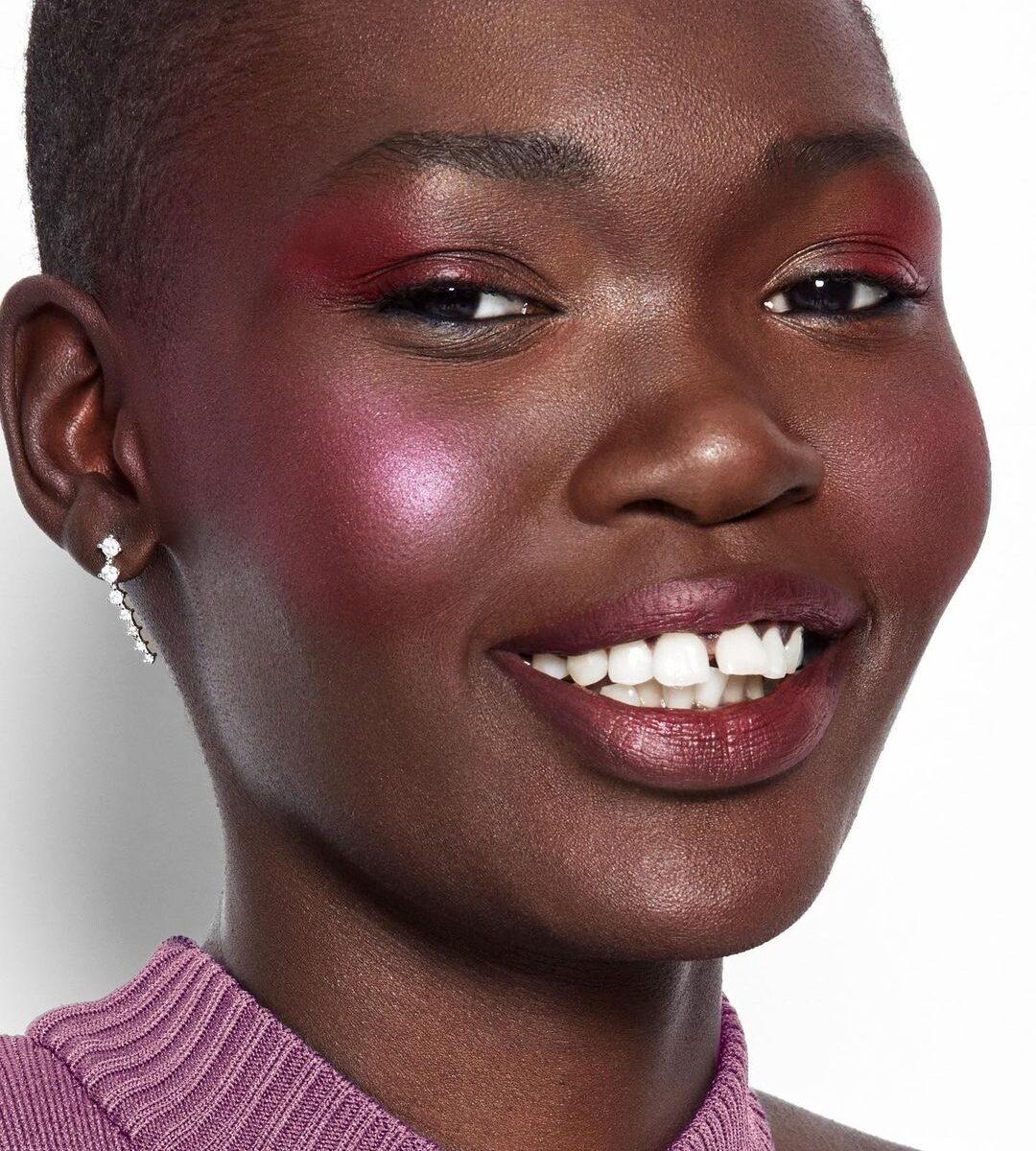 tendance-maquillage-2022-eye-blush tendance-maquillage-2022-eye-blush