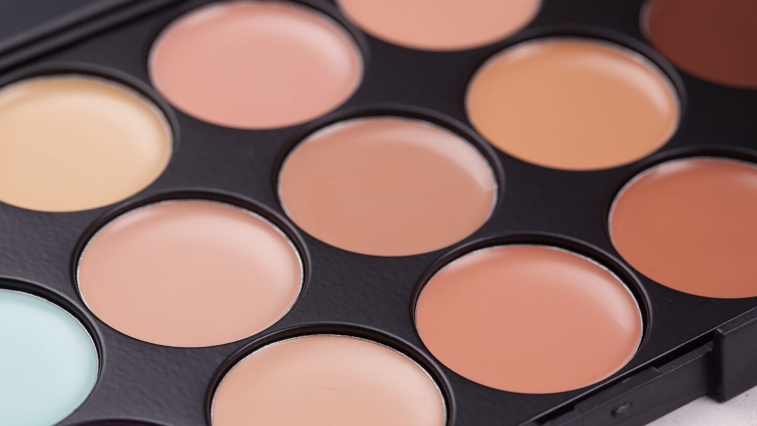 anti-cernes-correcteur-couleur anti-cernes-correcteur-couleur