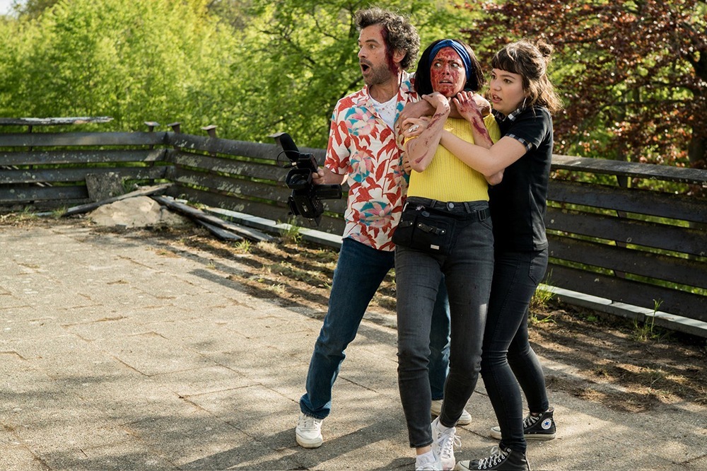 Bande-annonce-Coupez-!-film-d-ouverture-du-Festival-de-Cannes