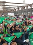 Comment le foulard vert est-il devenu un symbole de la lutte pour le droit à l’IVG, de l’Argentine aux États-Unis