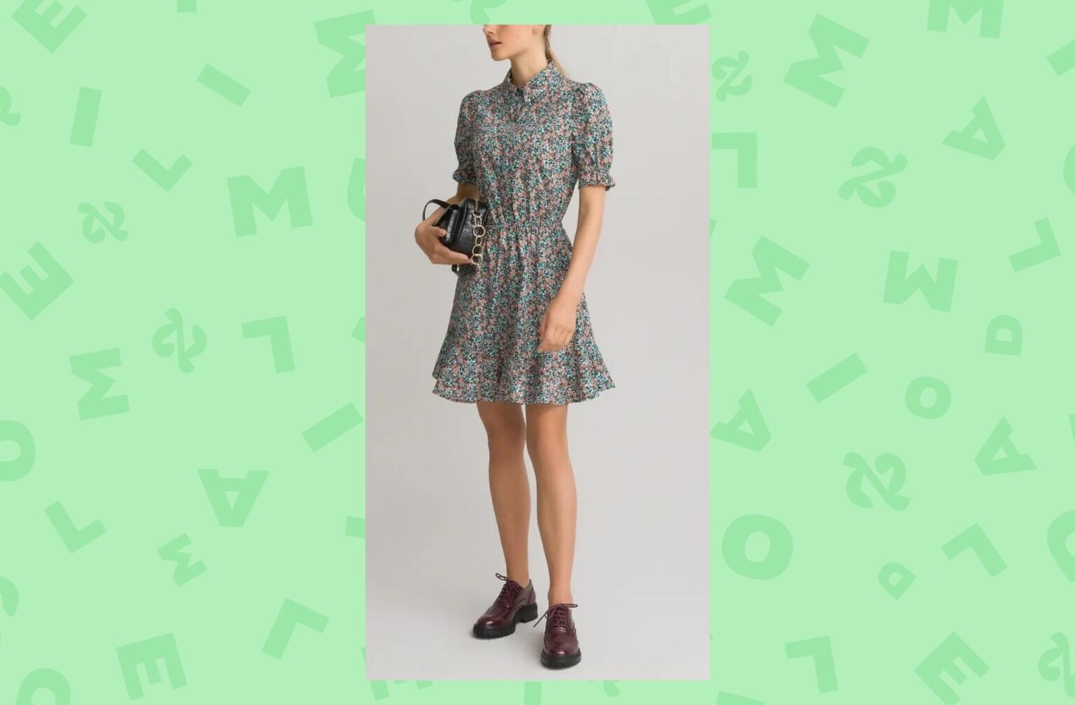 Robe courte imprimé floral, fabriquée en Europe Robe courte imprimé floral, fabriquée en Europe
