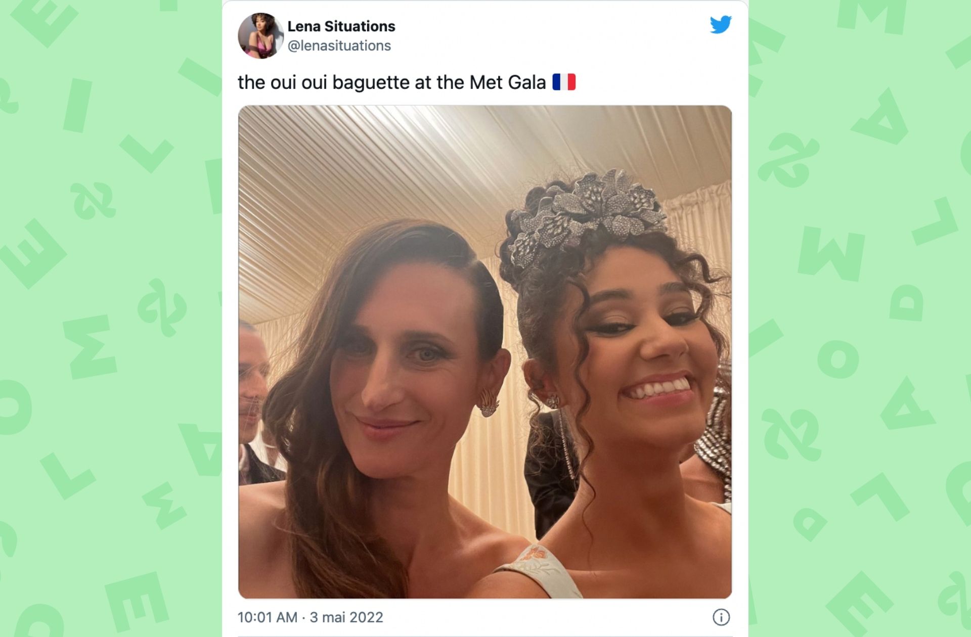 Un selfie de Lena Mahfouf et Camille Cottin au Met Gala 2022