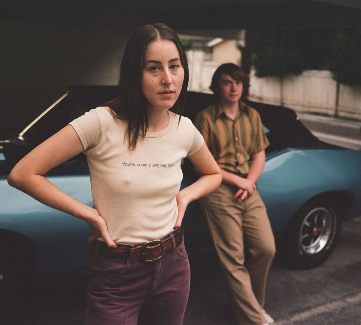 Copyright 2021 Metro-Goldwyn-Mayer Pictures Inc. All Rights Reserved. Stars Alana Haim , Cooper Hoffman Copyright 2021 Metro-Goldwyn-Mayer Pictures Inc. All Rights Reserved. Stars Alana Haim , Cooper Hoffman