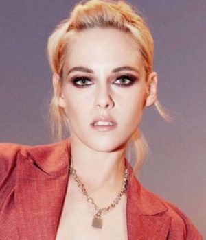 Kristen Stewart cherche des spécialistes queer du paranormal pour sa télé-réalité Kristen Stewart cherche des spécialistes queer du paranormal pour sa télé-réalité
