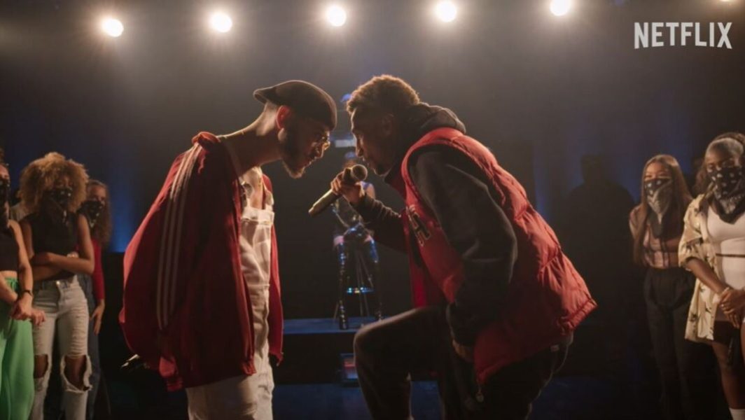 Deux rappeurs en plein battle, capture d'ecran de Nouvelle Ecole sur Netflix