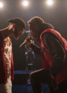 Deux rappeurs en plein battle, capture d'ecran de Nouvelle Ecole sur Netflix
