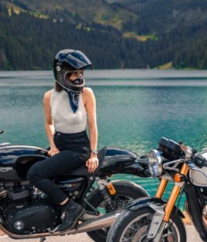 Couple sur des motos Couple sur des motos