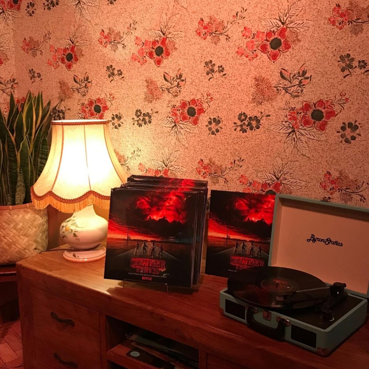 Stranger Things pop up store paris Stranger Things pop up store paris