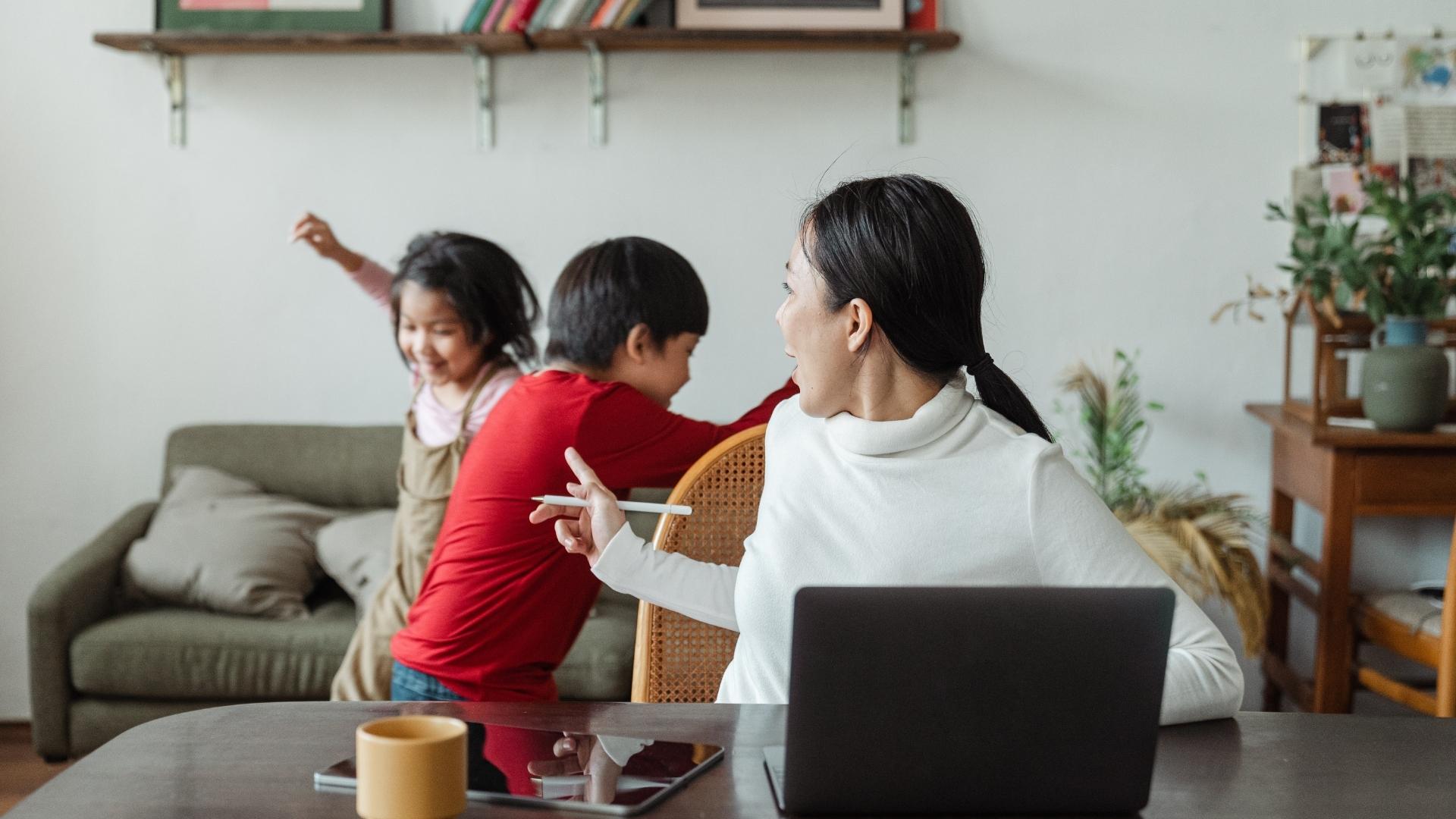 parents-sexisme-droit-du-travail-inégalité-parentalité-france-Insee-