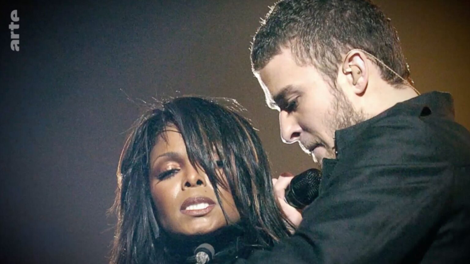 Ce que le #NippleGate de Janet Jackson raconte du racisme et du sexisme aux États-Unis Ce que le #NippleGate de Janet Jackson raconte du racisme et du sexisme aux États-Unis