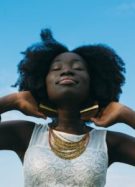 « Rester la plus claire possible » : qu’est-ce que le colorisme, qui sévit aussi bien en Afrique qu’en Asie et en Occident ?
