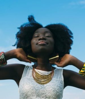 « Rester la plus claire possible » : qu’est-ce que le colorisme, qui sévit aussi bien en Afrique qu’en Asie et en Occident ?
« Rester la plus claire possible » : qu’est-ce que le colorisme, qui sévit aussi bien en Afrique qu’en Asie et en Occident ?