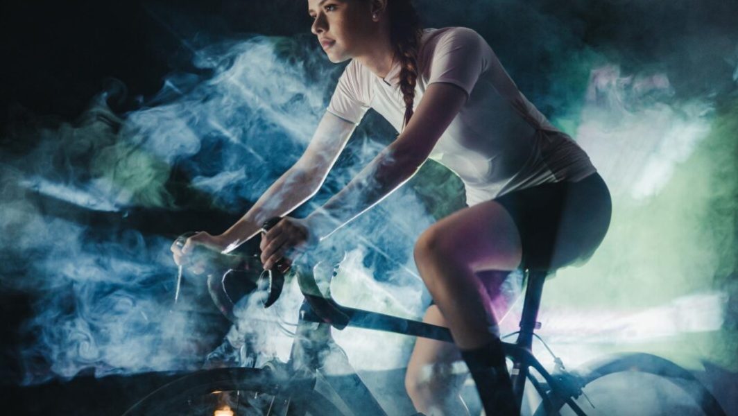 dynamo-cycling-vélo-sport-femme-