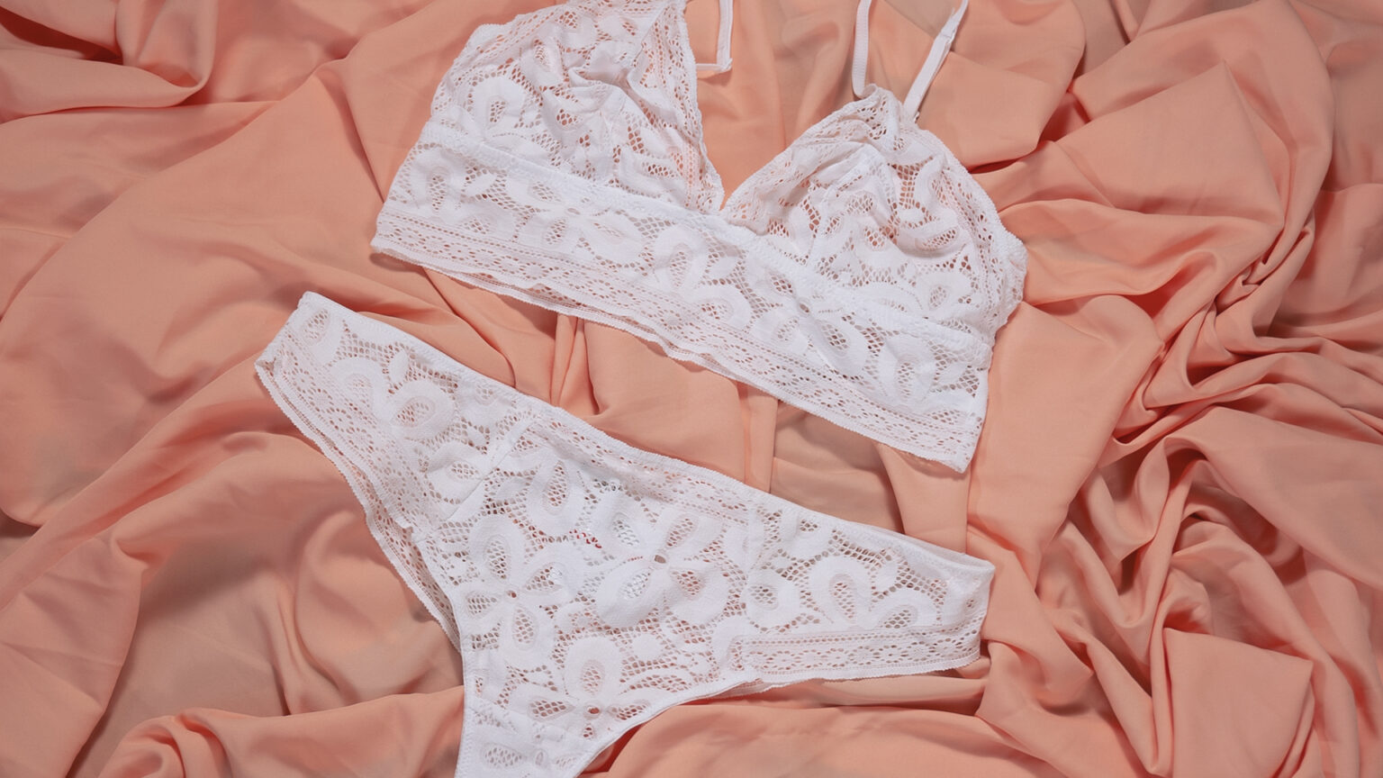rougegorge-lingerie-soutien-gorge rougegorge-lingerie-soutien-gorge