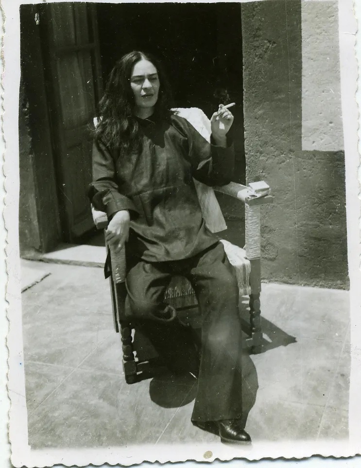 Frida Kahlo, her life, her work, through her clothes, this is the exhibition-event at the Palais Galliera