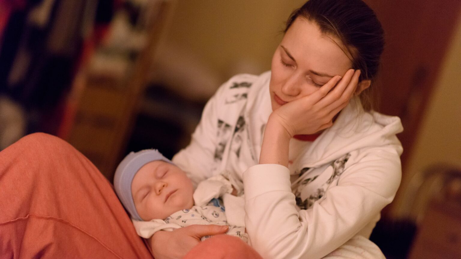 mere-nuit-sommeil-bebe mere-nuit-sommeil-bebe