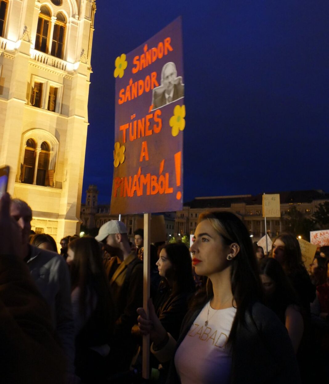 demonstration by agnes IVG Budapest - 28 September 2022 MLC