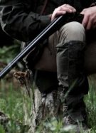 chasseur-assis