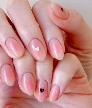 korean-blush-nails-tendance-manucure