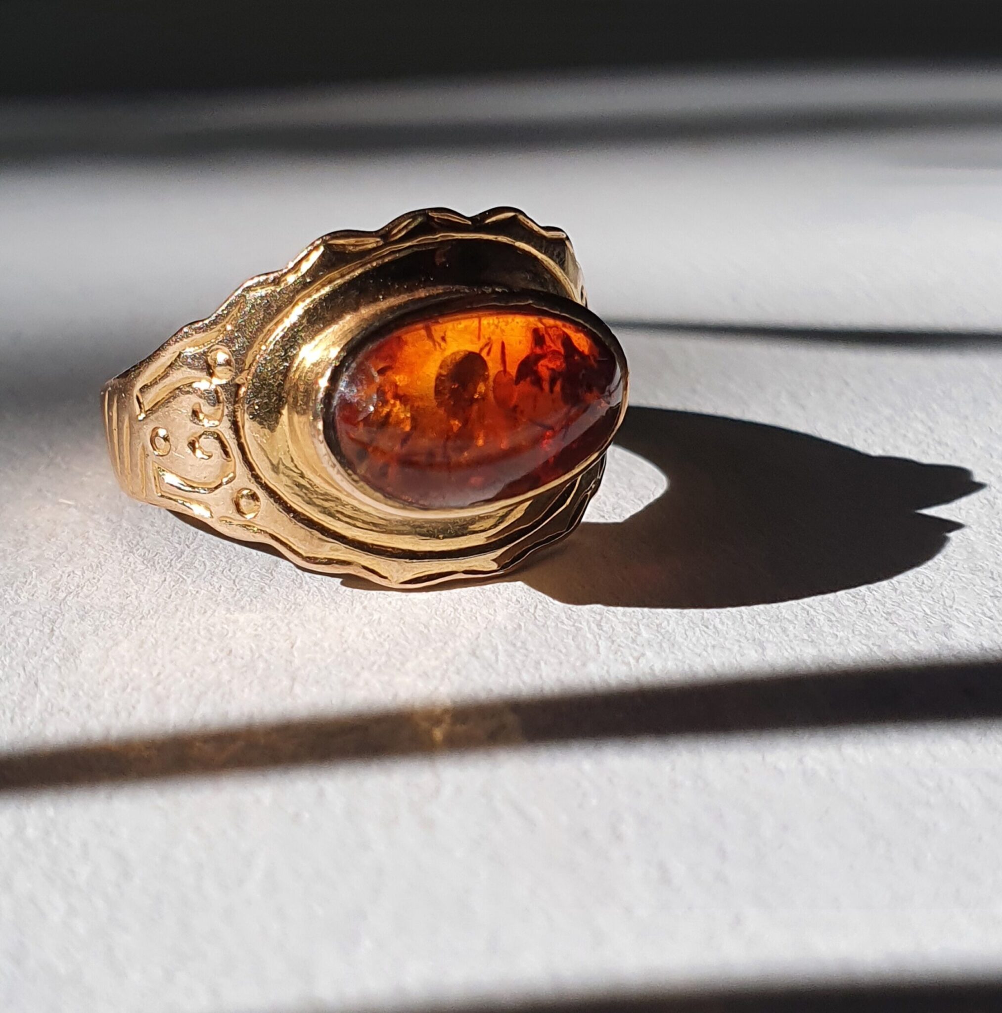 onisi_paris_vintage_gold_vermeil_amber_ring (1) onisi_paris_vintage_gold_vermeil_amber_ring (1)