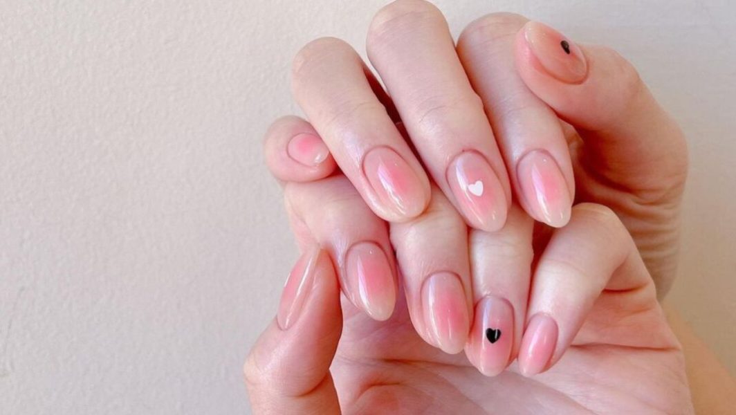 tendance-korean-blush-nails-manucure