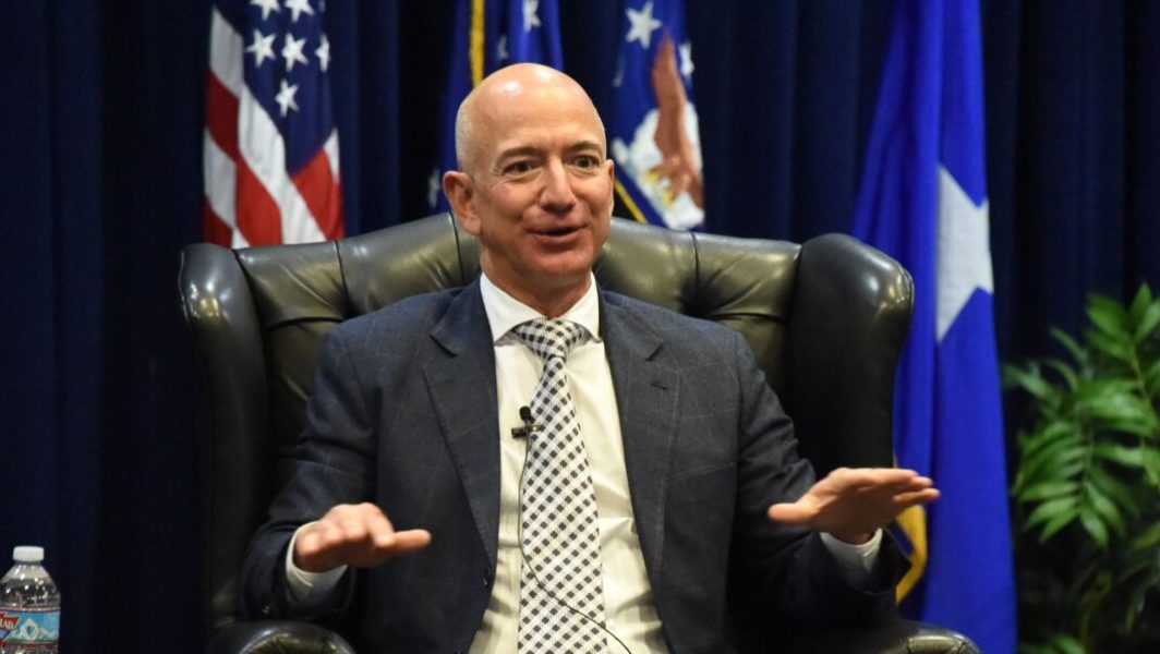 Jeff_Bezos-wikimedia commons