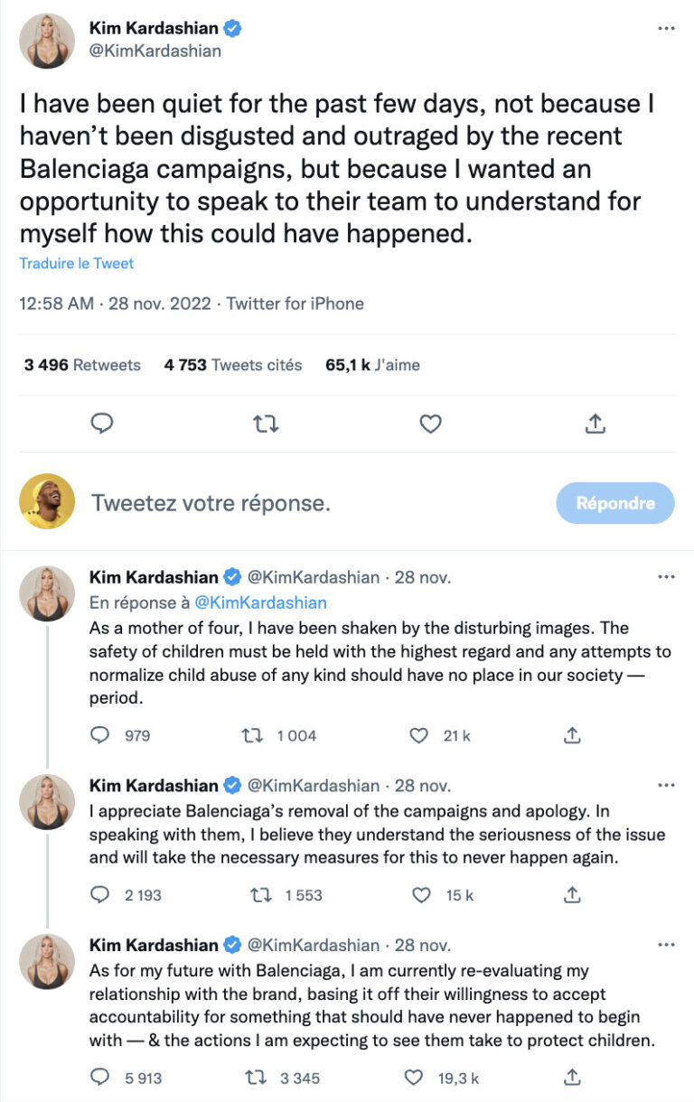 Tweets de Kim Kardashian concernant la campagne polémique de Balenciaga impliquant des enfants et un document sur la pédopornographie