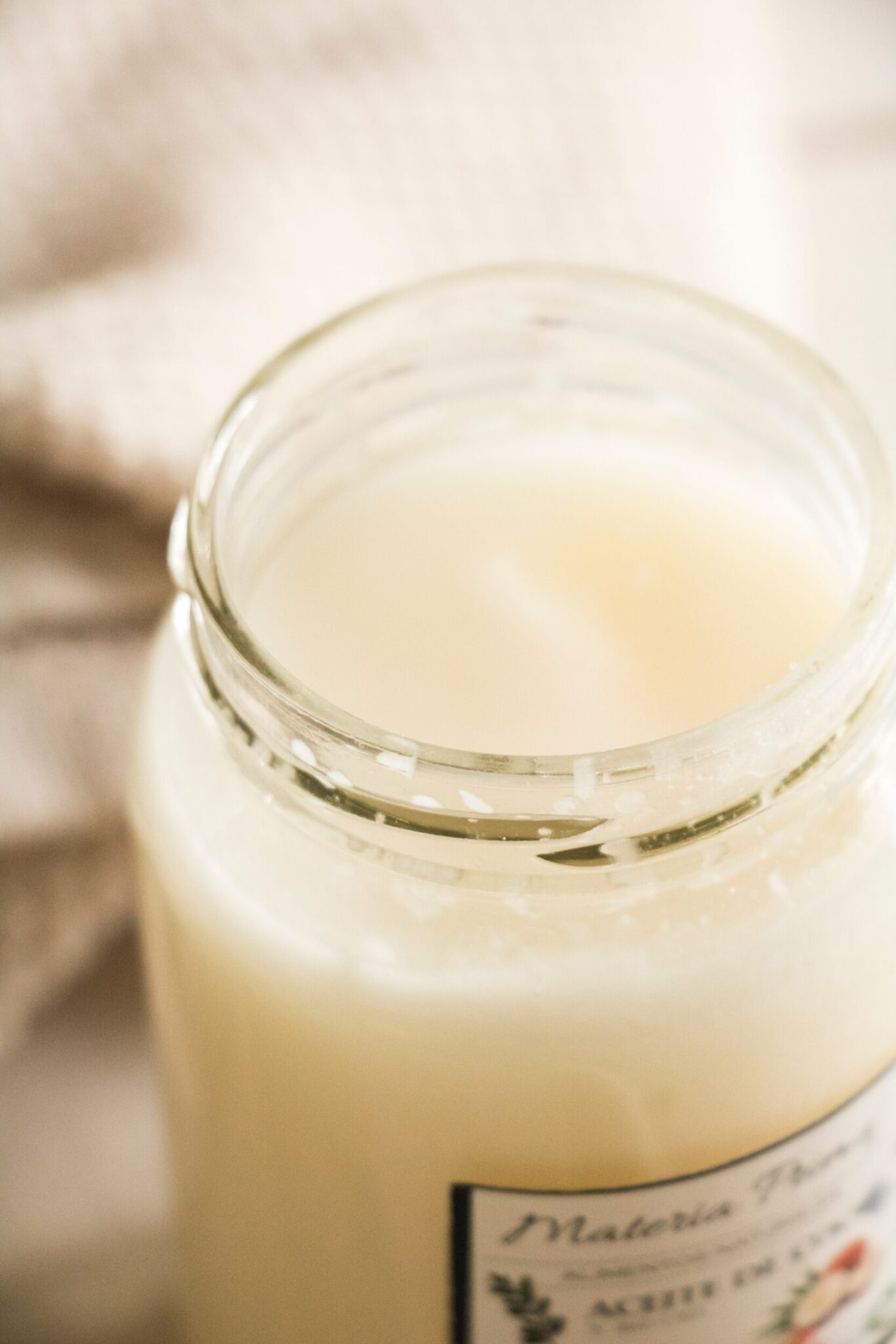 Coconut oil for hair: benefits and tips for use Coconut oil for hair: benefits and tips for use